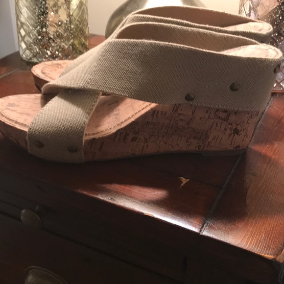 ESPIRIT Sandel- Size 9.5 - Picture 2 of 2